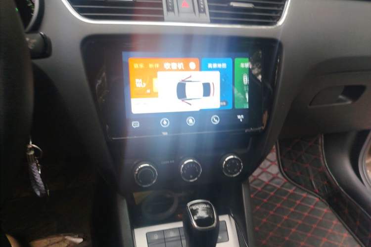 Used Skoda Octavia 2019 1.5L Automatic SmartDrive Comfort Edition China V Standard Audio And AC Panel
