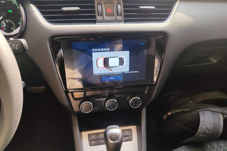 Used Skoda Octavia 2019 TSI280 DSG SmartDrive Luxury Edition China VI Audio And AC Panel