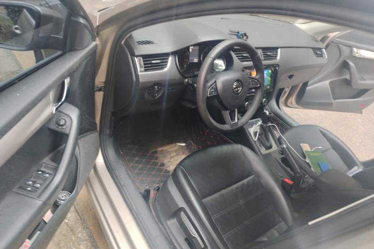 Used Skoda Octavia 2019 1.5L Automatic SmartDrive Comfort Edition China V Standard Driver Seat