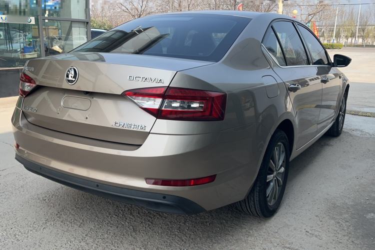 Used Skoda Octavia 2019 TSI230 DSG SmartDrive Comfort Edition China V Standard Exterior 3