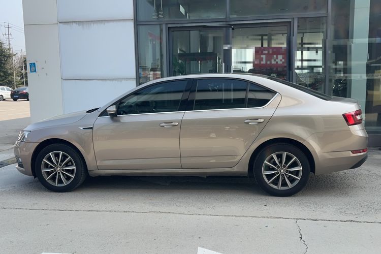 Used Skoda Octavia 2019 TSI230 DSG SmartDrive Comfort Edition China V Standard Exterior 5