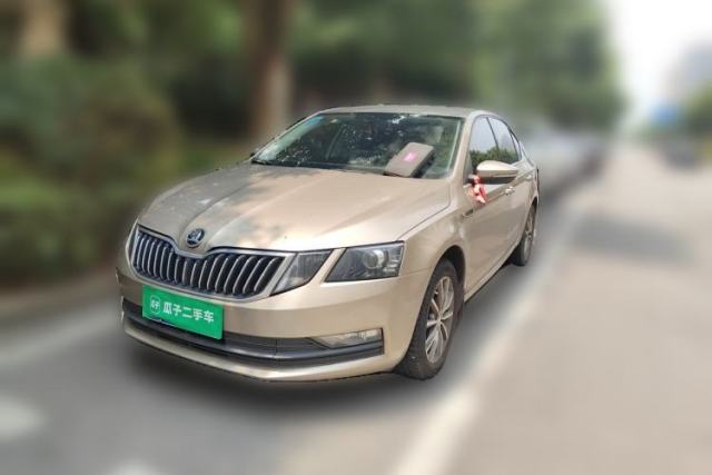 Używany Skoda Octavia 2019 TSI230 DSG SmartDrive Comfort Edition China V Standard