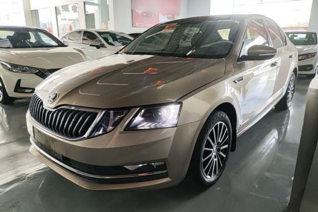 Used Skoda Octavia 2019 1.5L Automatic Smart Drive Luxury Edition China VI Standard