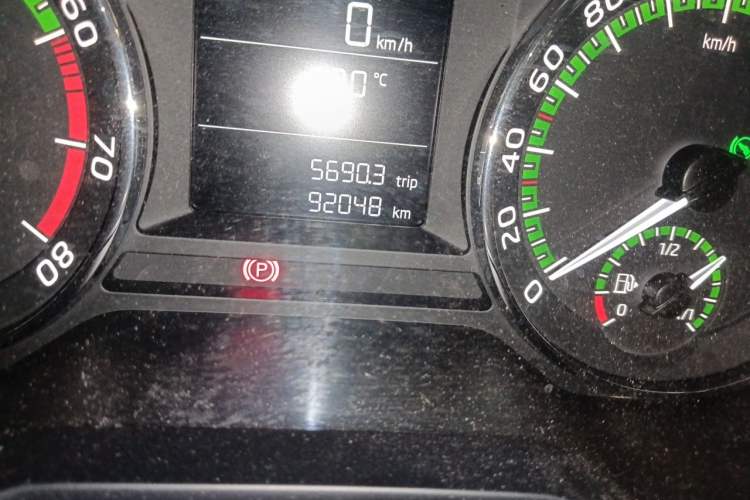 Used Skoda Octavia 2019 TSI230 DSG Comfort Edition Odometer Close Up