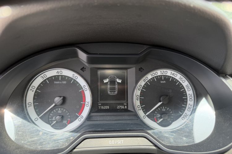 Used Skoda Octavia 2019 1.5L Automatic Luxury Edition Odometer Close Up