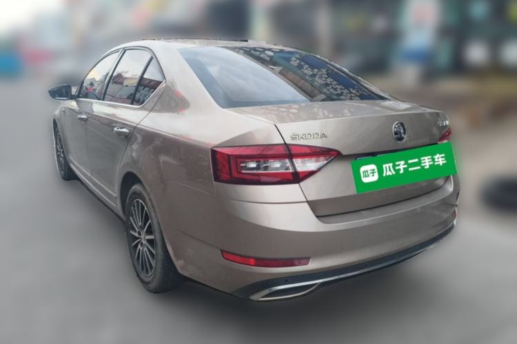 Used Skoda Octavia 2019 1.5L Automatic Luxury Edition Rear Left 45 Deg