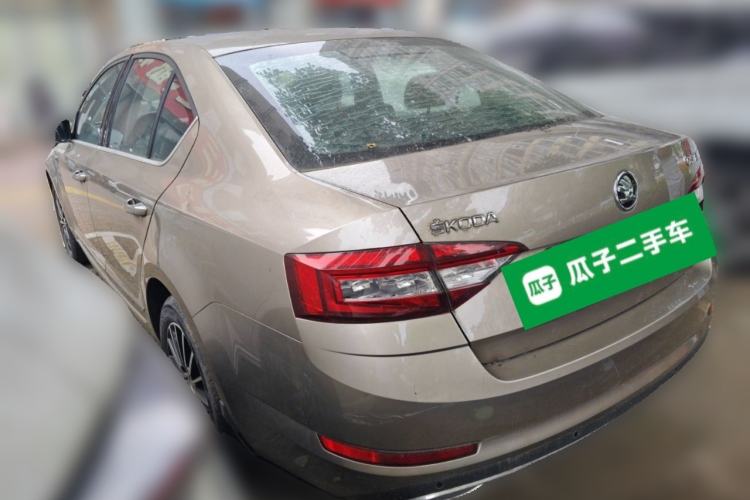 Used Skoda Octavia 2019 1.5L Automatic Luxury Edition Rear Left 45 Deg