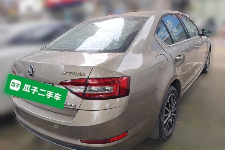 Used Skoda Octavia 2019 1.5L Automatic Luxury Edition Rear Right 45 Deg