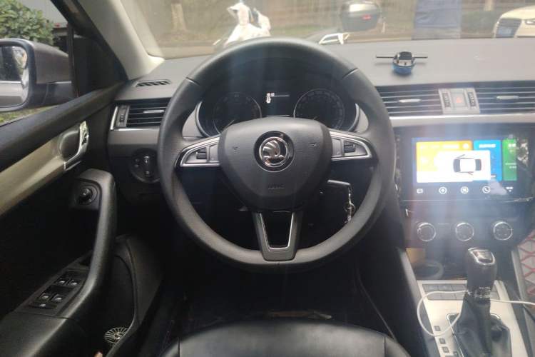 Used Skoda Octavia 2019 1.5L Automatic SmartDrive Comfort Edition China V Standard Steering Wheel