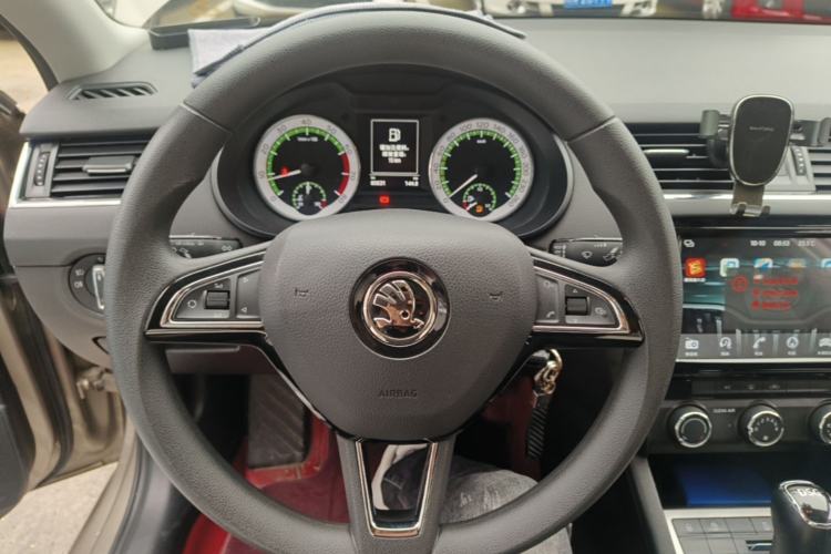 Used Skoda Octavia 2019 TSI230 DSG Luxury Edition Steering Wheel