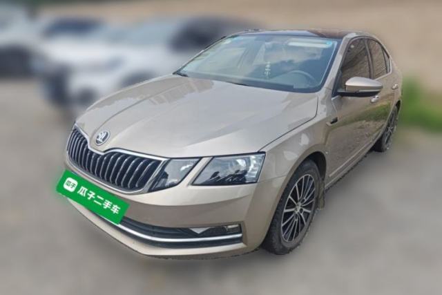 Skoda Octavia 2019 1.5L Automatic Smart Drive Luxury Edition China VI Standard d’occasion