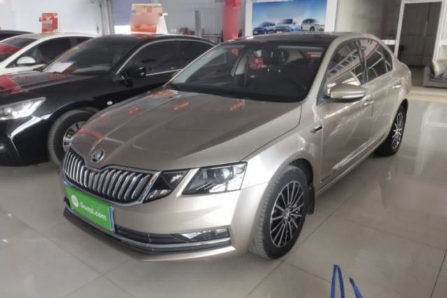 Used Skoda Octavia 2019 1.5L Automatic Smart Drive Luxury Edition China VI Standard