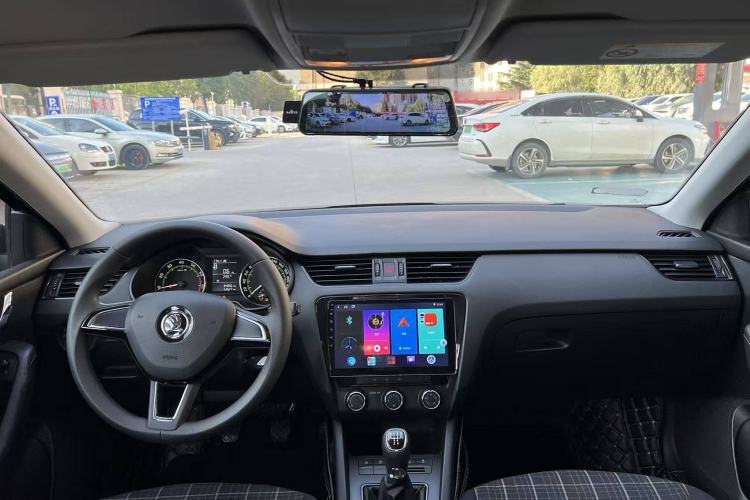 Used Skoda Octavia 2020 1.5L Manual Standard Edition Interior 1