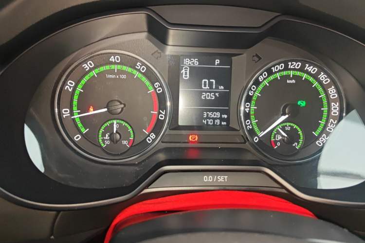 Used Skoda Octavia 2020 1.5L Automatic SmartDrive Comfort Edition Odometer Close Up
