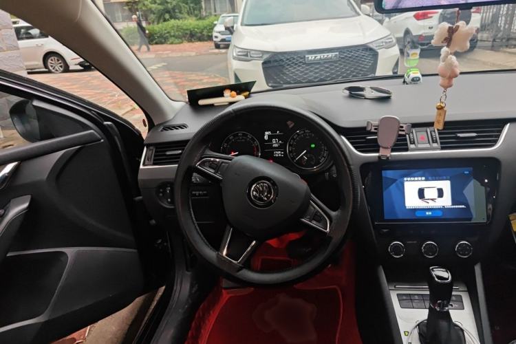 Used Skoda Octavia 2020 1.5L Automatic SmartDrive Comfort Edition Steering Wheel