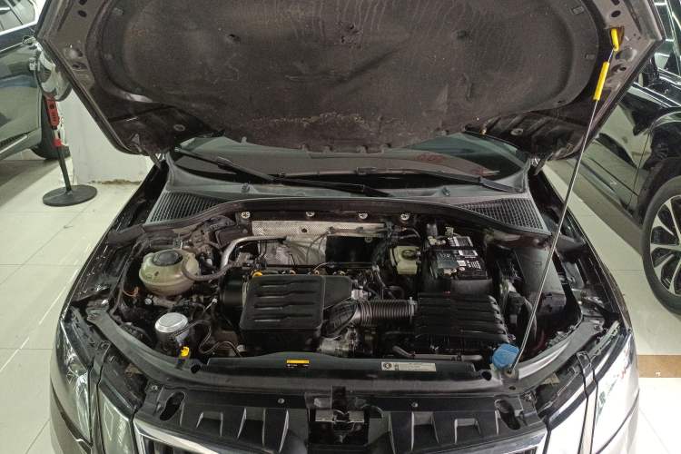 Used Skoda Octavia 2020 1.5L Automatic SmartDrive Luxury Edition Engine Bay