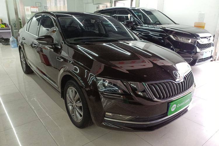 Used Skoda Octavia 2020 1.5L Automatic SmartDrive Luxury Edition Exterior 2