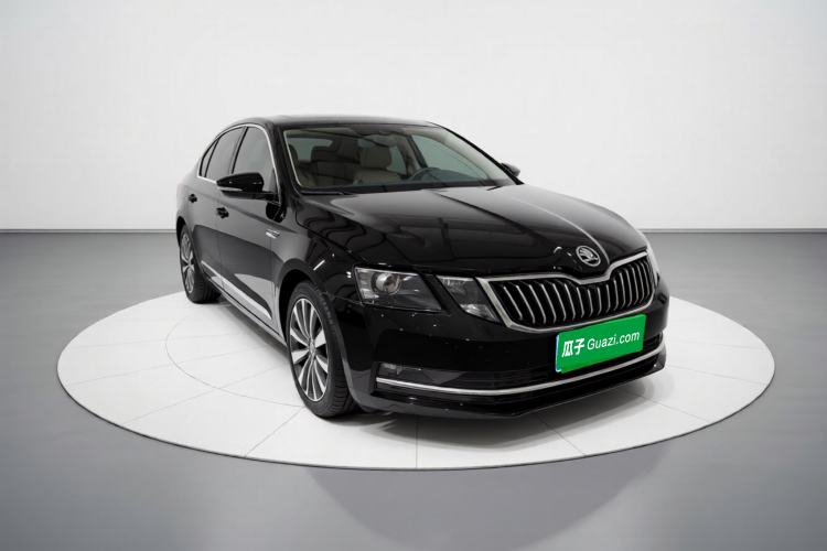 Used Skoda Octavia 2020 1.5L Automatic SmartDrive Luxury Edition Exterior 2