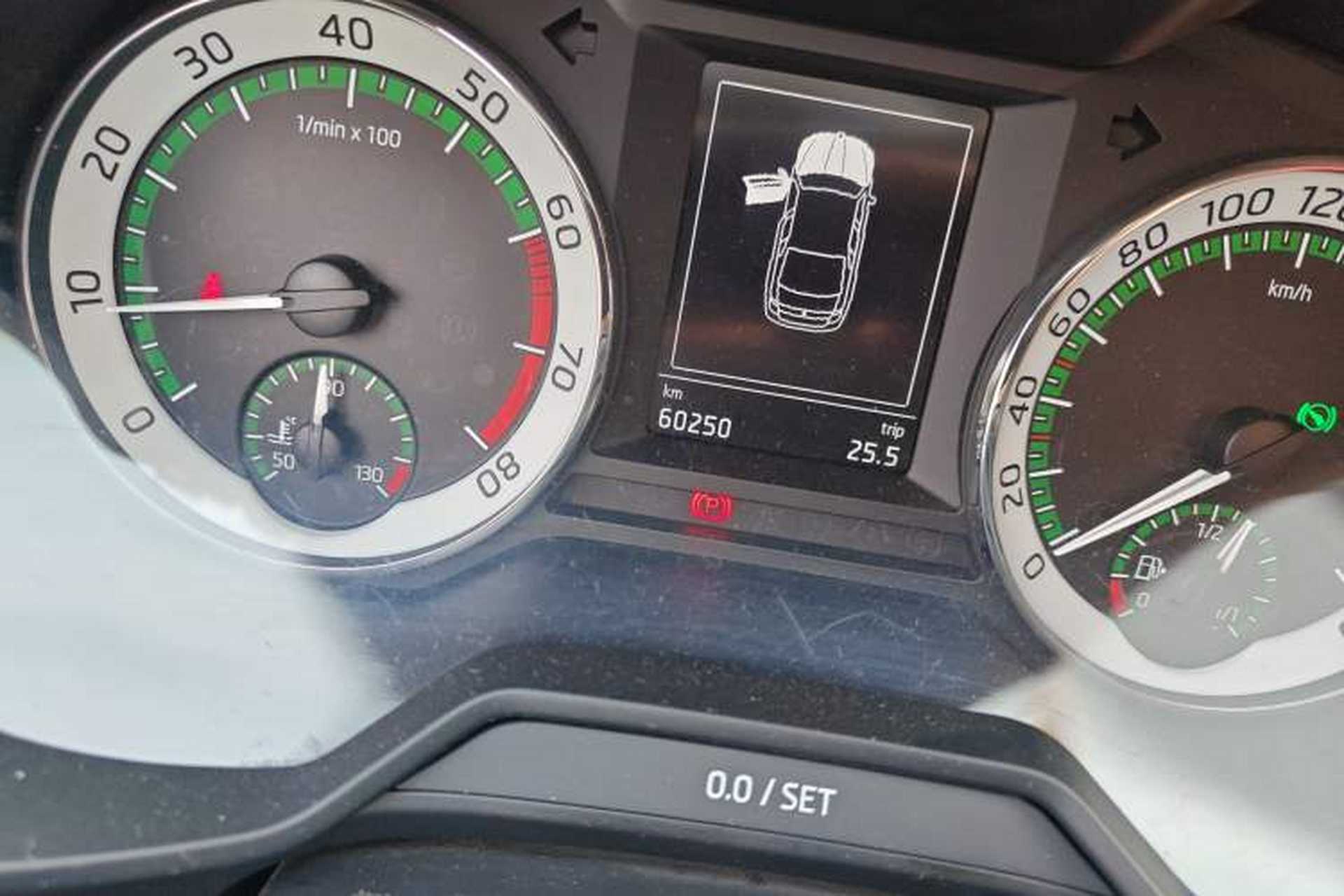 Used Skoda Octavia 2020 1.5L Automatic SmartDrive Luxury Edition Odometer Close Up