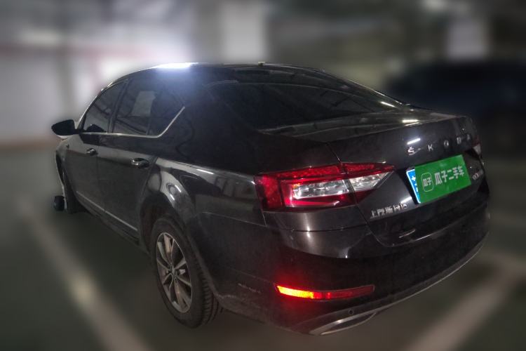 Used Skoda Octavia 2020 1.5L Automatic SmartDrive Luxury Edition Rear Left 45 Deg