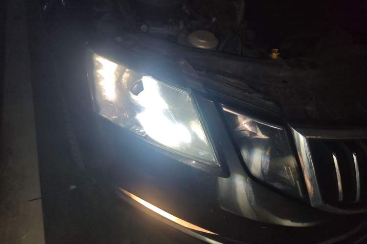 Used Skoda Octavia 2020 1.5L Automatic SmartDrive Luxury Edition Right Front Headlight