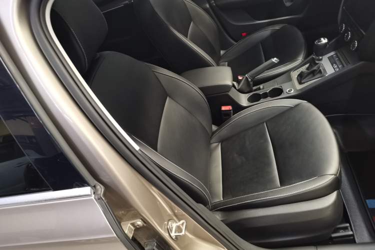 Used Skoda Octavia 2020 TSI280 DSG SmartDrive Luxury Edition Right Front Seat
