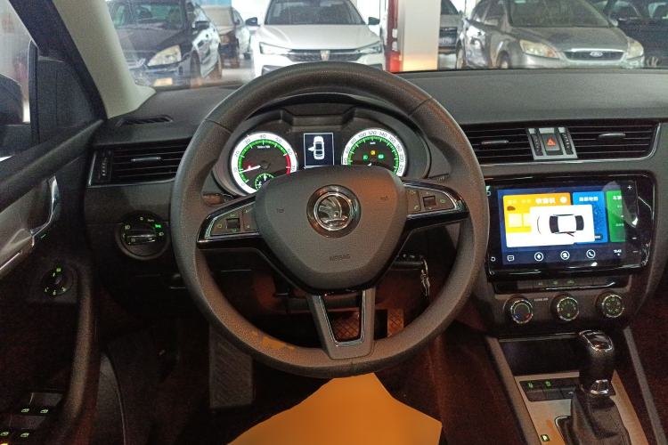 Used Skoda Octavia 2020 1.5L Automatic SmartDrive Luxury Edition Steering Wheel