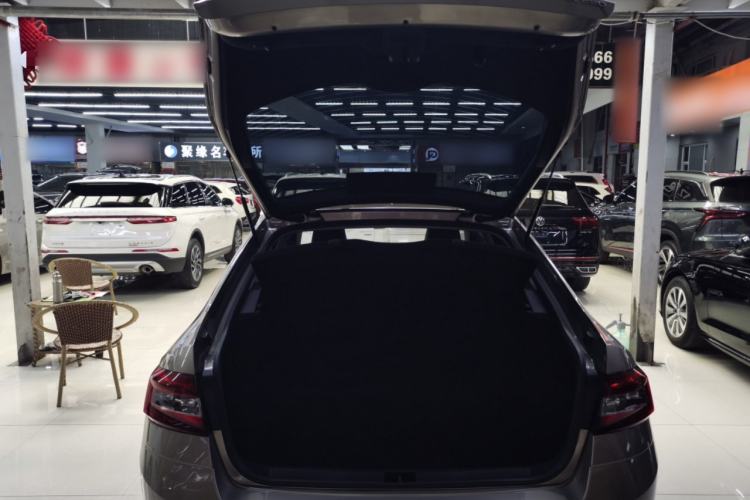Used Skoda Octavia 2020 TSI280 DSG SmartDrive Luxury Edition Trunk
