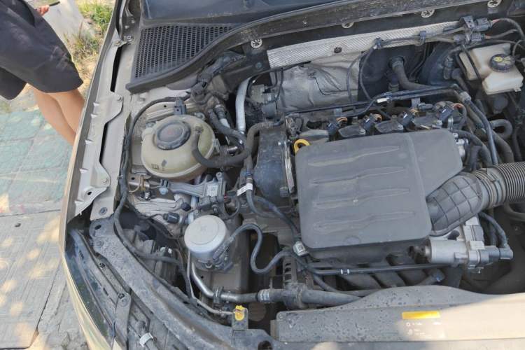 Used Skoda Octavia 2020 1.5L Automatic SmartDrive Comfort Edition Engine Bay Right