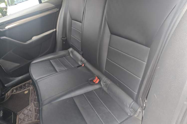 Used Skoda Octavia 2020 1.5L Automatic SmartDrive Comfort Edition Interior 4