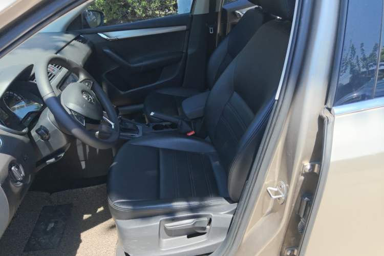 Used Skoda Octavia 2020 1.5L Automatic SmartDrive Comfort Edition Left Front Seat
