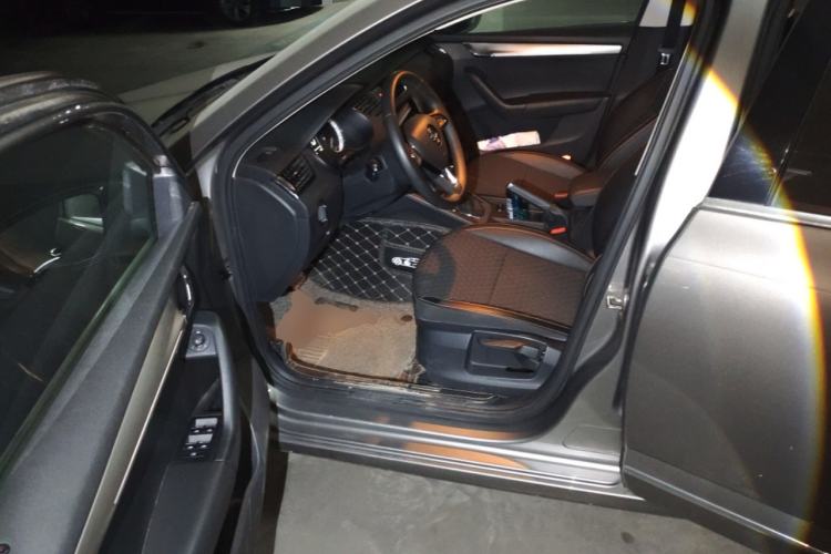 Used Skoda Octavia 2020 TSI280 DSG SmartDrive Luxury Edition Driver Seat