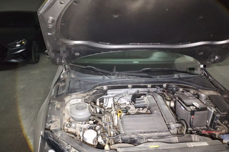 Used Skoda Octavia 2020 TSI280 DSG SmartDrive Luxury Edition Engine Bay Right