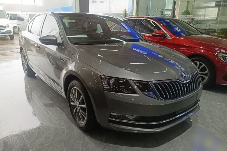 Used Skoda Octavia 2020 1.5L Automatic SmartDrive Luxury Edition Exterior 1