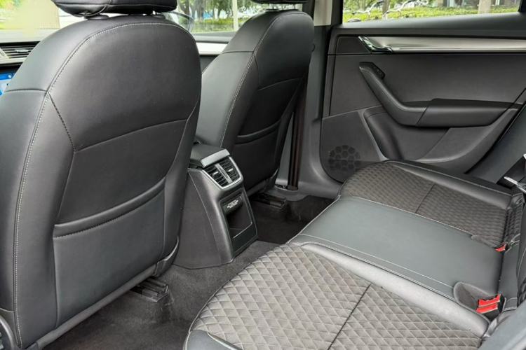 Used Skoda Octavia 2020 1.5L Automatic SmartDrive Luxury Edition Interior 4