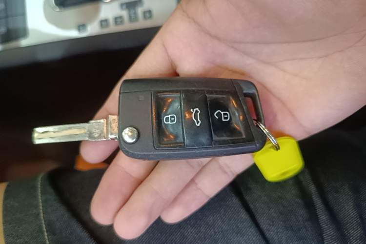 Used Skoda Octavia 2020 1.5L Automatic SmartDrive Luxury Edition Vehicle Key