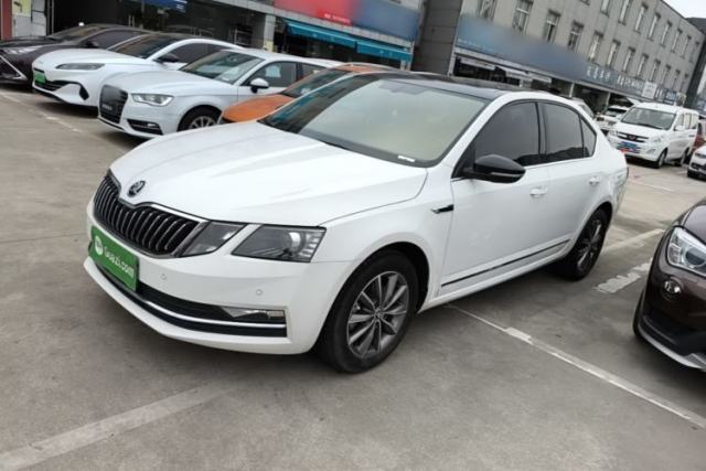 Used Skoda Octavia 2020 TSI230 DSG SmartDrive Luxury Edition