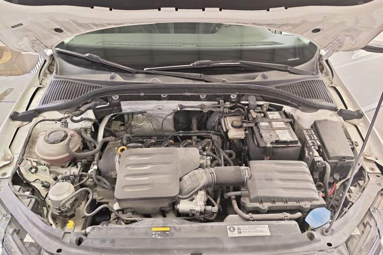 Used Skoda Octavia 2020 1.5L Automatic SmartDrive Luxury Edition Engine Bay