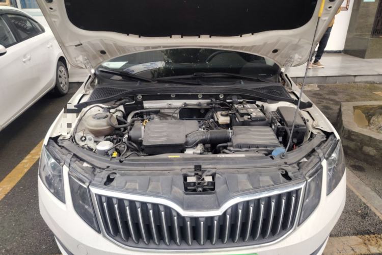 Used Skoda Octavia 2020 1.5L Automatic SmartDrive Comfort Edition Engine Bay