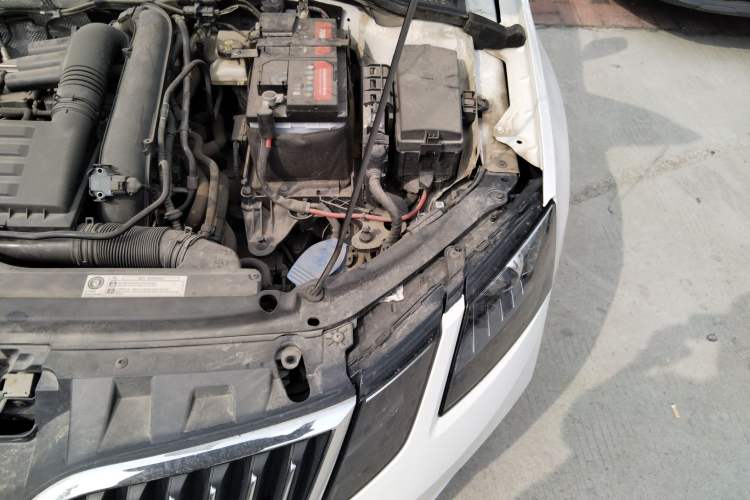 Used Skoda Octavia 2020 TSI230 DSG SmartDrive Comfort Edition Engine Bay Left