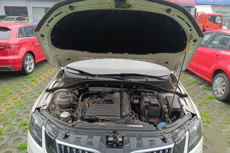 Used Skoda Octavia 2020 TSI230 DSG SmartDrive Luxury Edition Engine Bay