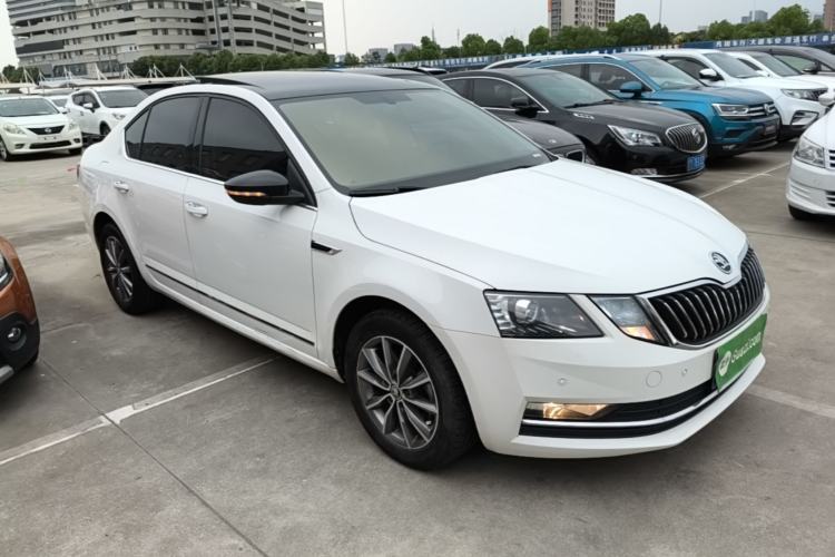Used Skoda Octavia 2020 TSI230 DSG SmartDrive Luxury Edition Exterior 1