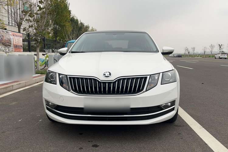 Used Skoda Octavia 2020 1.5L Automatic SmartDrive Luxury Edition Exterior 1