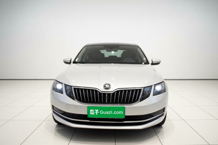 Used Skoda Octavia 2020 1.5L Automatic SmartDrive Luxury Edition Exterior 1