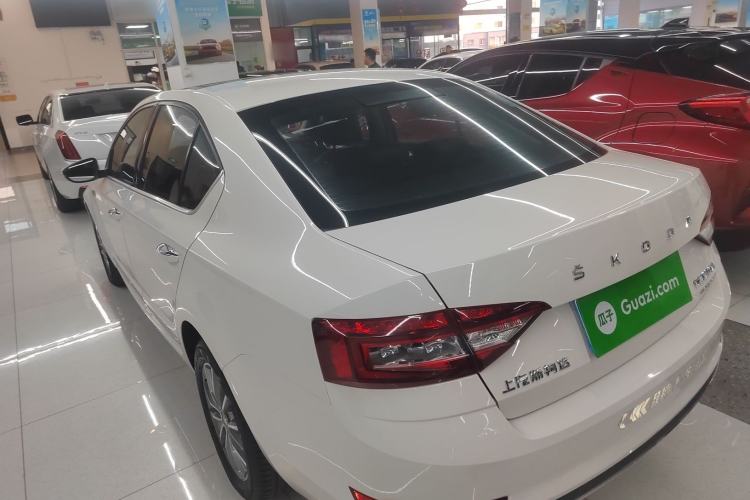 Used Skoda Octavia 2020 TSI230 DSG SmartDrive Luxury Edition Exterior 2
