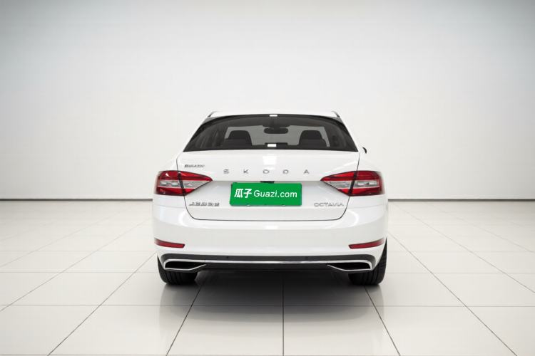 Used Skoda Octavia 2020 1.5L Automatic SmartDrive Luxury Edition Exterior 4