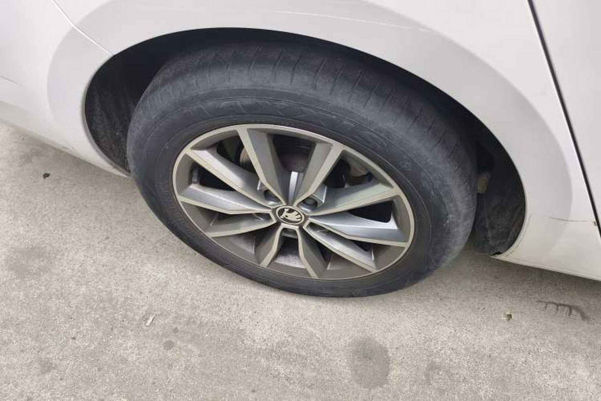Used Skoda Octavia 2020 1.5L Automatic SmartDrive Luxury Edition Exterior 8