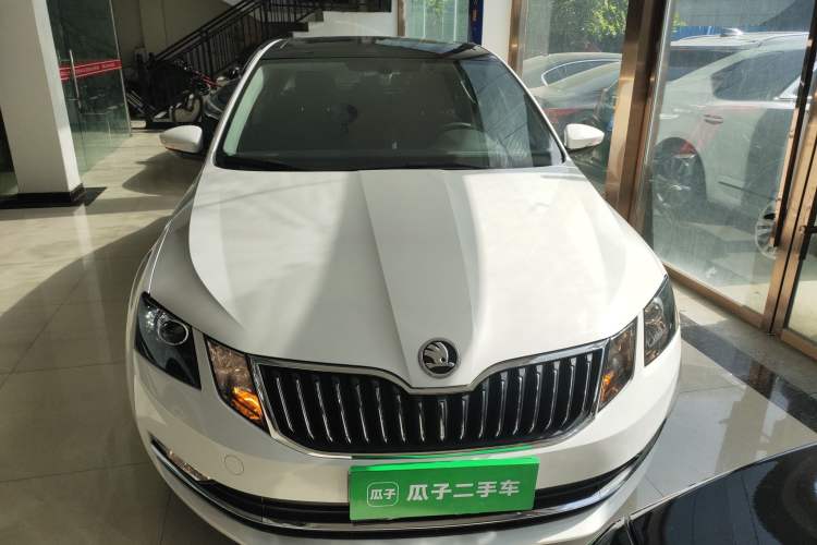 Used Skoda Octavia 2020 1.5L Automatic SmartDrive Luxury Edition Front