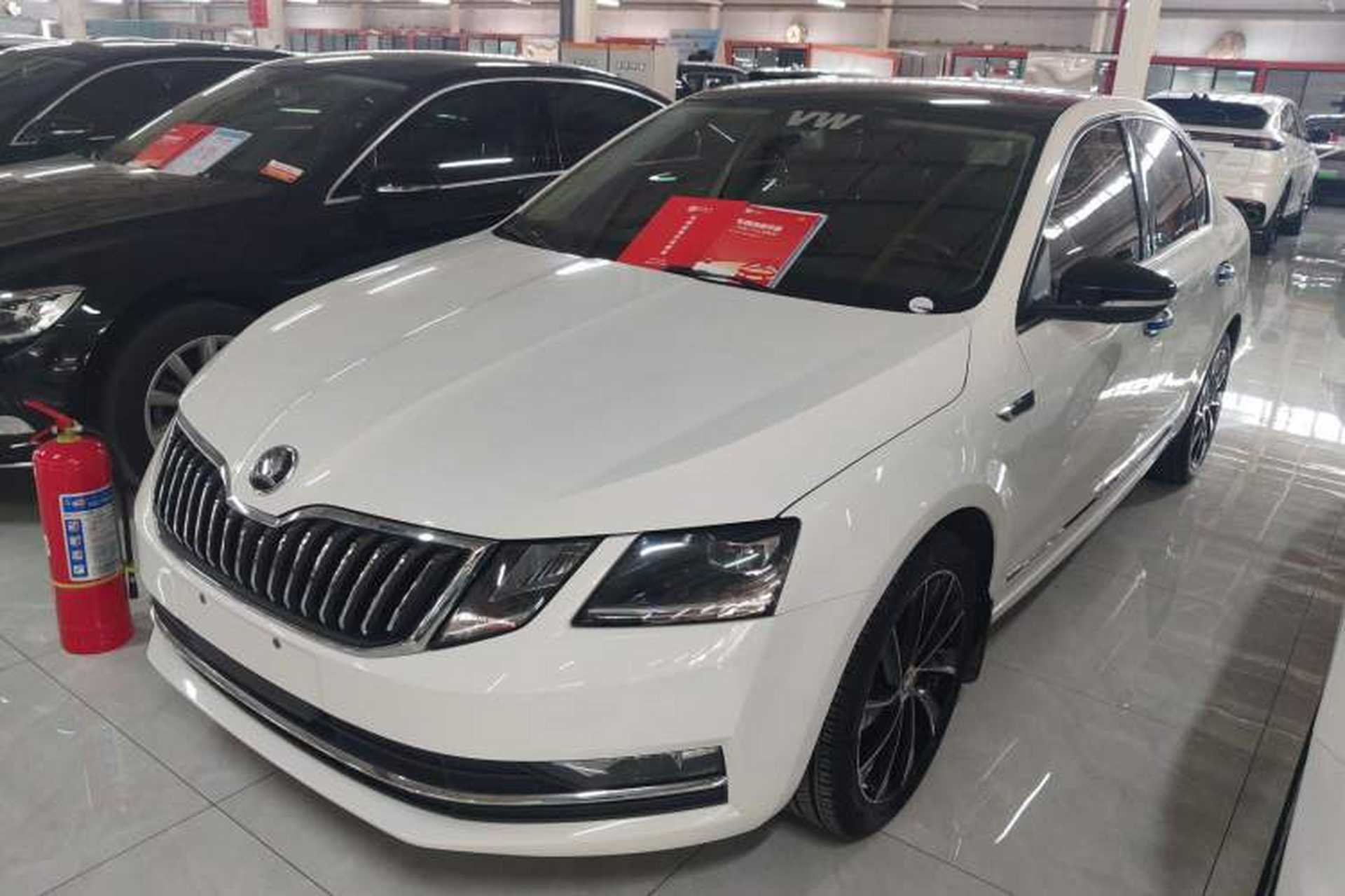 Used Skoda Octavia 2020 TSI280 DSG SmartDrive Luxury Edition Front Left 45 Deg