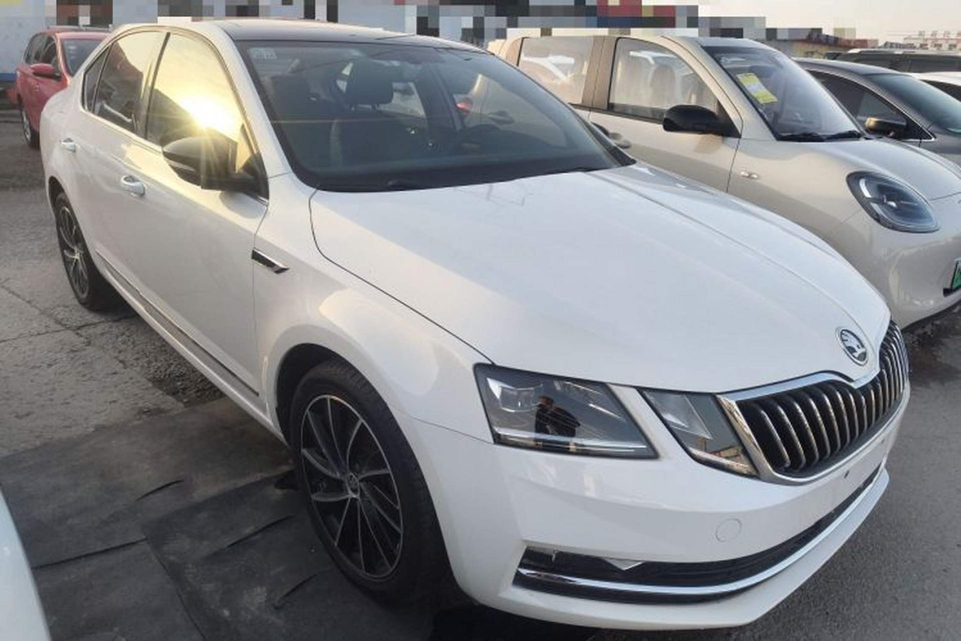 Used Skoda Octavia 2020 TSI280 DSG SmartDrive Luxury Edition Front Right 45 Deg